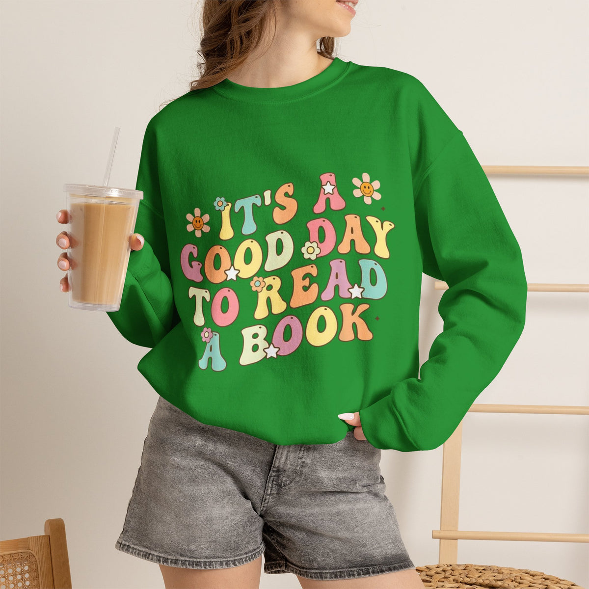 ORVIAN — Good Day to Read a Book Crewneck, Retro Floral Book Lover Sweatshirt Unisex Heavy Blend